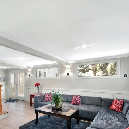 Elegant Southern Cottage/Downtown Pied-a-Terre near Island Beaches