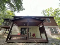 Cabin bungalow apartment in the basement - Wifi