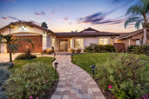 Your private oasis with heated pool and garden in Oceanside! - 4-Star
