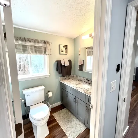 Modern Open Floor Plan Guest Apt with King