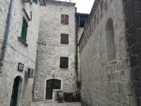 Athos Guesthouse - 2-Star