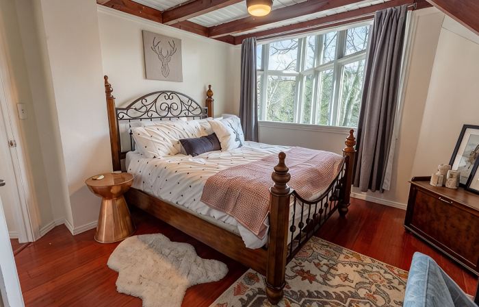 Mountain Escape w/ AC Near Village w/ Private Lake Trail Access, Deck & BBQ