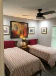 Amazing Five-Star Luxury Thornton Park two Bedroom Apt - close to Kia Center. - Condos