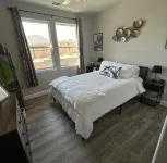 The Sage Field House - Hot Tub, Ping Pong, and 8 Minute Walk to down Town! - Homestays