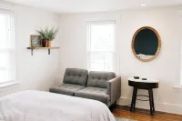 Four Bed Family Stay. Near Sight and Sound. Hot Tub. Full Kitchen. - 3-Star