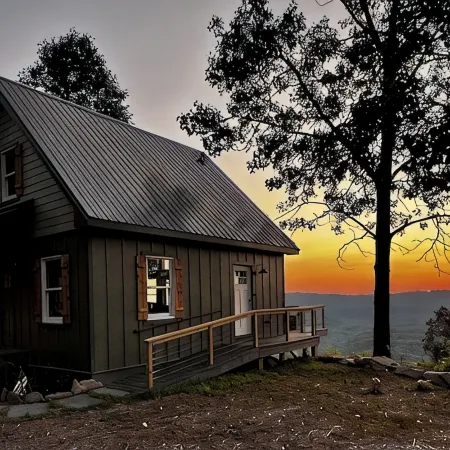 Wow! Look @ That View! Sleeps 7, cabin with AC, Wifi, lots of games.