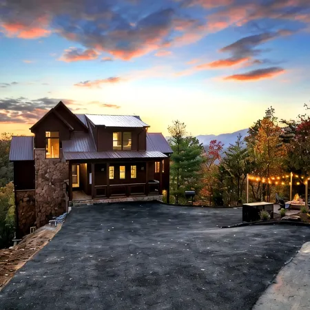 The Grand Sumeru | Near Sevierville, Pigeon Forge