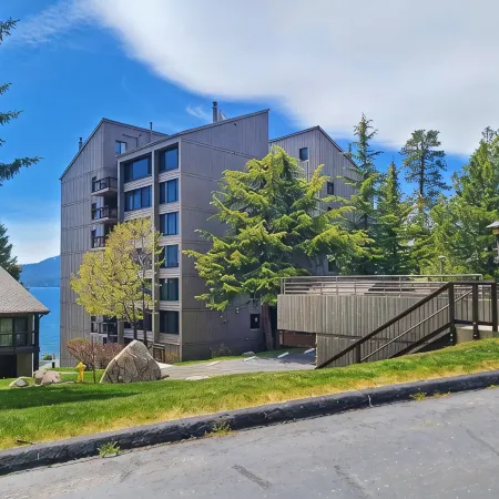 Book 4 Nights & Get 5th Night Free Sept26-May27. Lake View Brockway Spgs 3 Bdr
