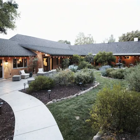 Come Be Our Guests at The Solvang Dolphin House "Delfin Huset"