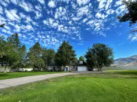 Sleeps 30 Logan Reunion Retreat - Theater • Fire Pit • Near Usu - 4-Star
