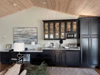 Large Open Suite nestled among the Trees - Boutique
