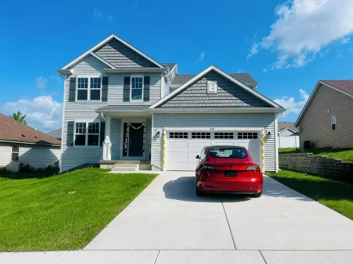 Luxury 5BR 3.5B sleeps 17 w/ Hot Tub, Home Theater near Skiing, Golf, & Bars - Wifi