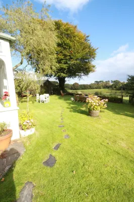 Trenderway Farm - balcony