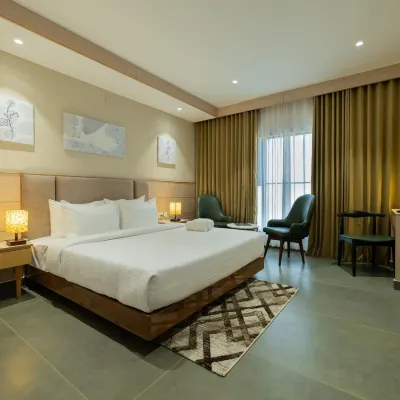 Luxo Kochi Hotels near Oberon Mall