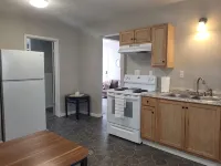 Beautiful and also conveniently located. - Apartments