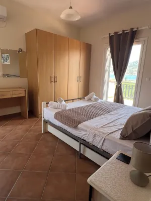 Large 4 bedroom family villa, fabulous Sea views private pool with Jacuzzi seat - con vistas al mar