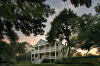Noble Inns - parking