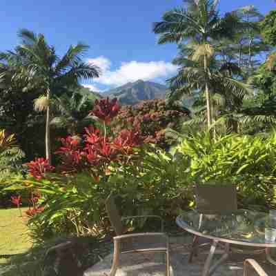 Romantic Cottage, Private Acre of Paradise, View! Pool! Hotel Exterior
