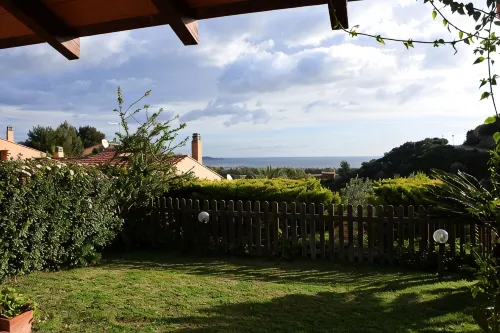 Villa with beautiful garden overlooking the sea - 3-Star