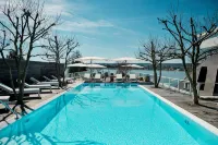 RIVA - Das Hotel am Bodensee - Pool