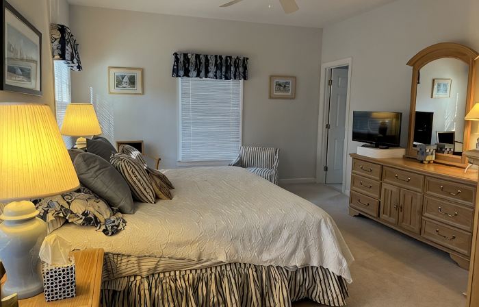 Beautiful Bethany House in Salt Pond 1.5 Miles from Beach! All Seasons Are Nice!