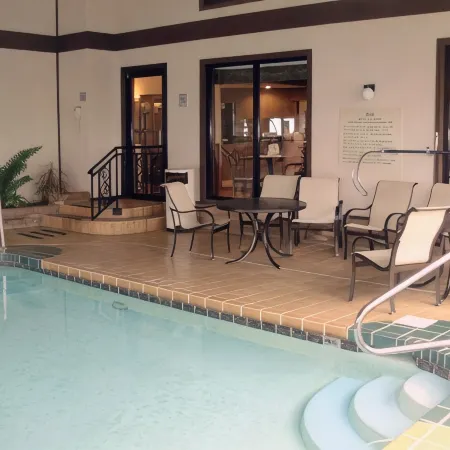 Quality Inn & Suites Searcy I-57
