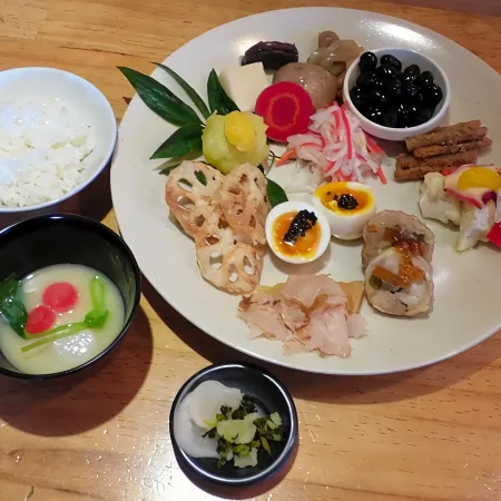 Guesthouse Hyakumanben Cross