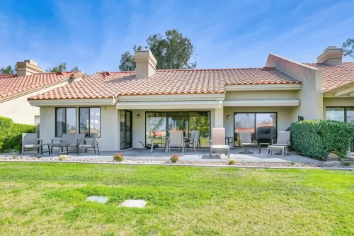 Community Pool & Hot Tub: Palm Desert Rental! - Apartments