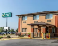 Quality Inn at Collins Road - Cedar Rapids Hotels in Marion