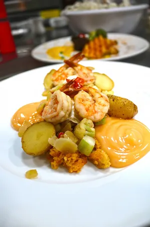 Ramada Suites by Wyndham Solo