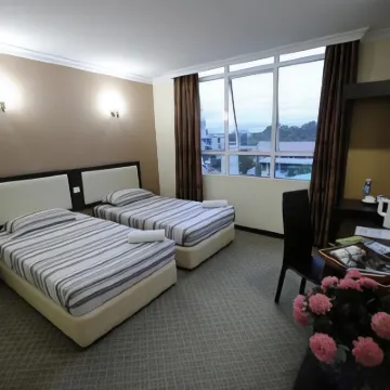 Golden Hotel โรงแรมใกล้Sulug Island