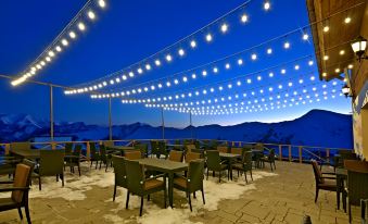 Alpina Hotel