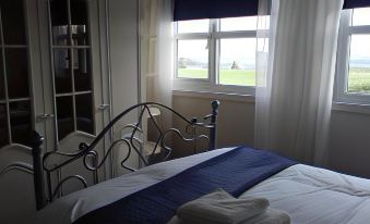 Hamsteels Hall Cottages - Housity
