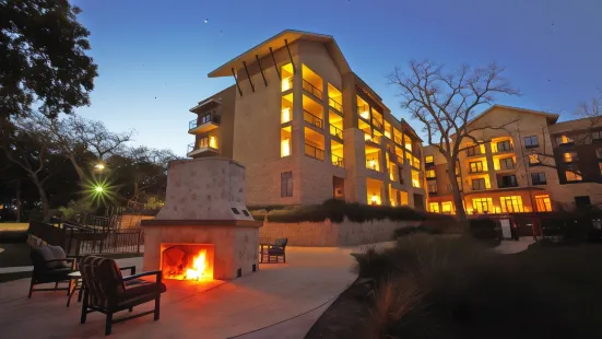 Courtyard New Braunfels River Village