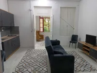 Karvi Hostel & Suites