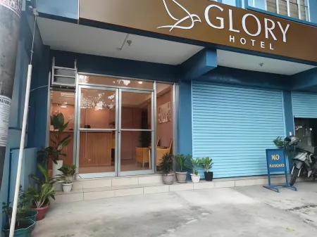 Glory Hotel Cubao