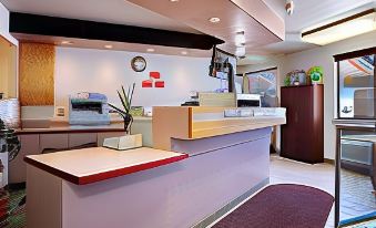 Super 8 by Wyndham Conrad