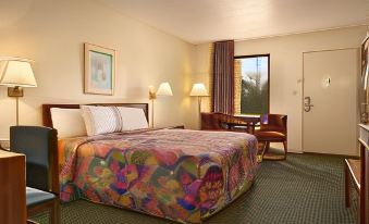 Super 8 by Wyndham Athens