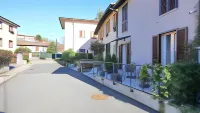 Italianway - Affittacamere Brenna Hotels in Como