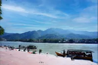 Spatii by the Ganges Hotels in 