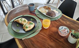 El Gecko Hotel & Tours