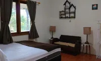 Villa Sentul Forest Club Các khách sạn ở Babakan Madang