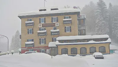 Hotel Romanda Castel Beseno 주변 호텔