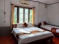 Riverside Garden Hostel Hotels in Vang Vieng