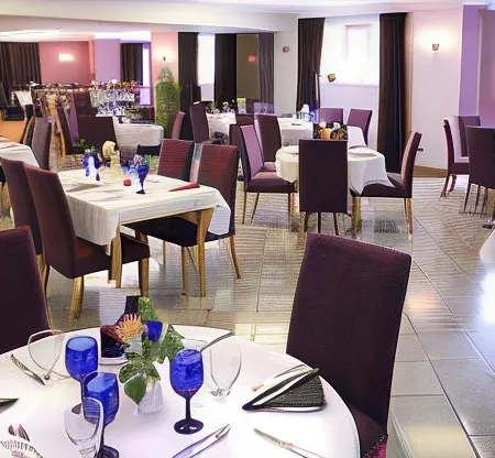 Parkside International Hotel