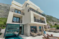 Boutique Hotel Casa del Mare - Vizura Hotels in Dobrota