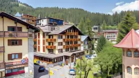 Hotel Alpina