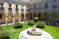 Abbazia Santa Maria del Bosco Hotels in der Nähe von Church of San Michele Arcangelo