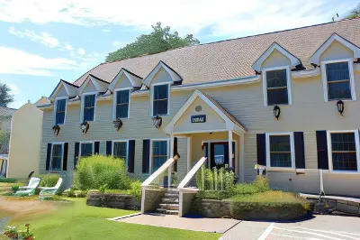 Admiral's Inn Resort