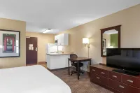 Baymont by Wyndham Auburn Hills South Hotels near The Crofoot